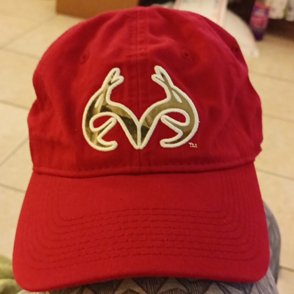 The Game Alabama Crimson Tide men's hat camo deer antler design on front